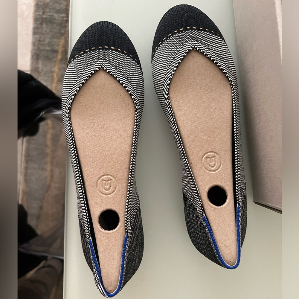 Rothy’s women’s size 7 flats- never worn!